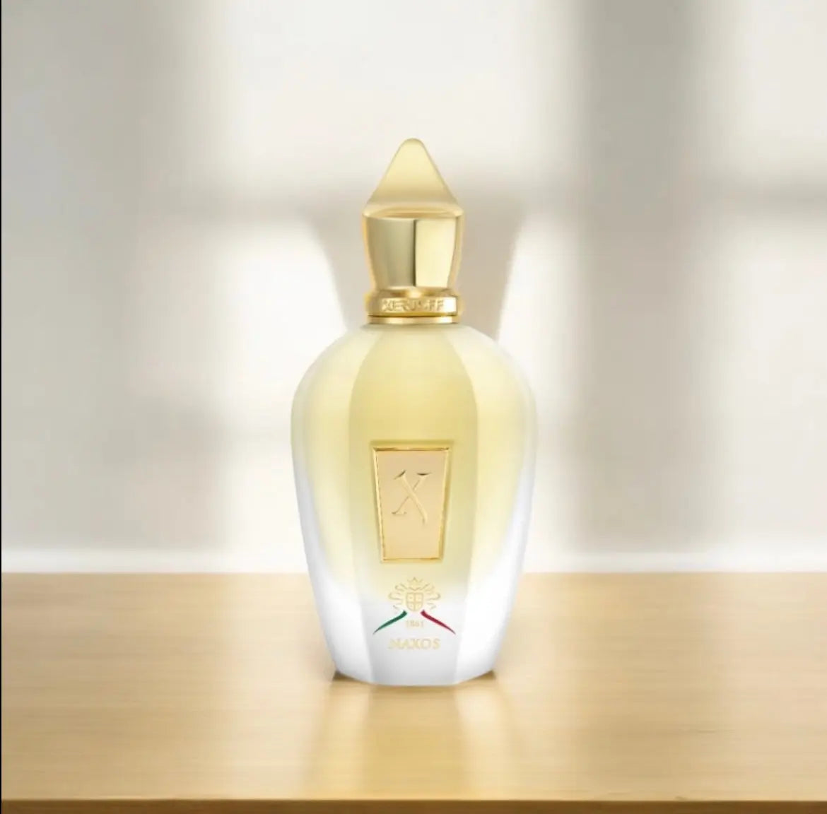 Xerjoff Naxos, parfum de niche homme aux notes de tabac et vanille.