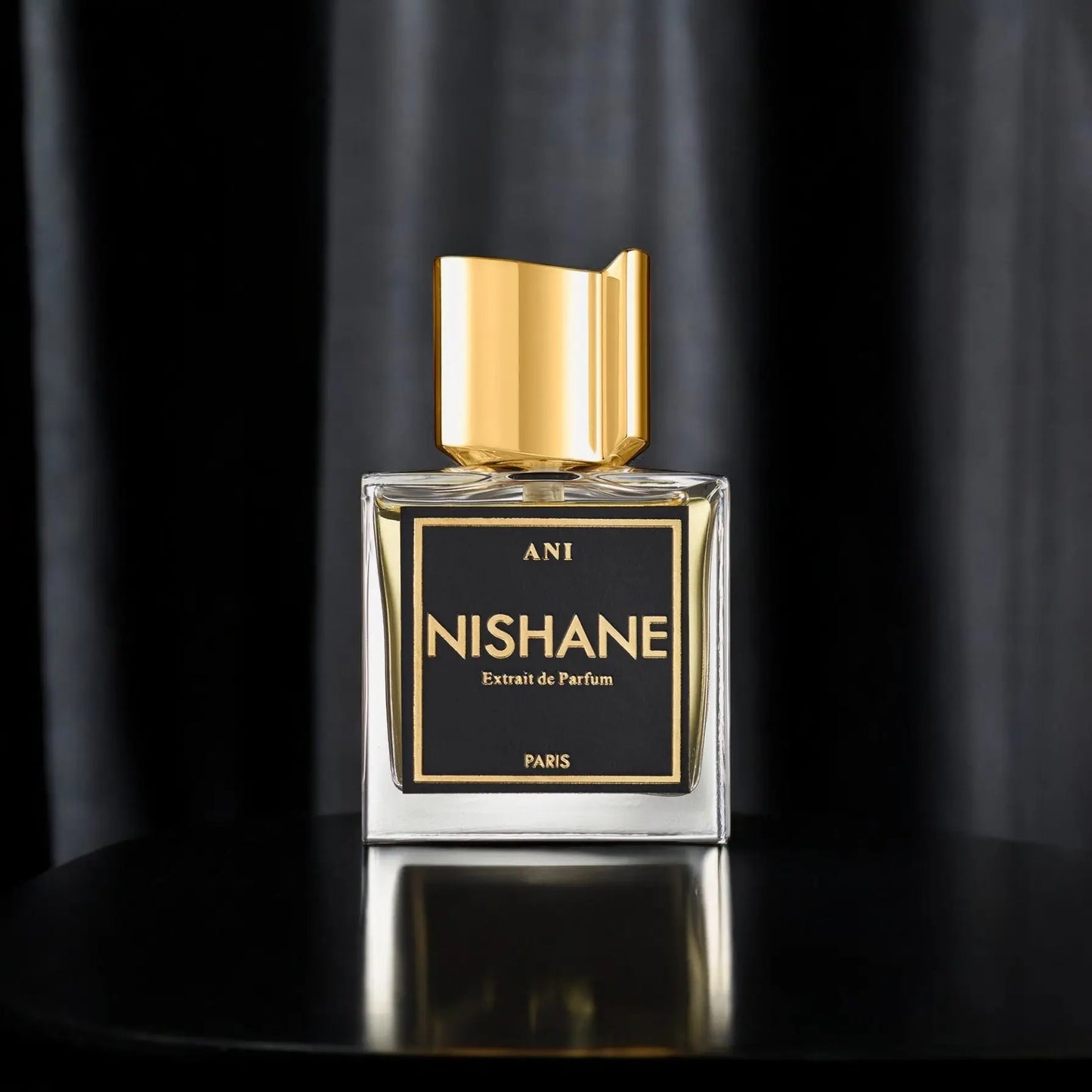 Ani de Nishane, parfum de niche unisexe aux notes épicées et boisées.