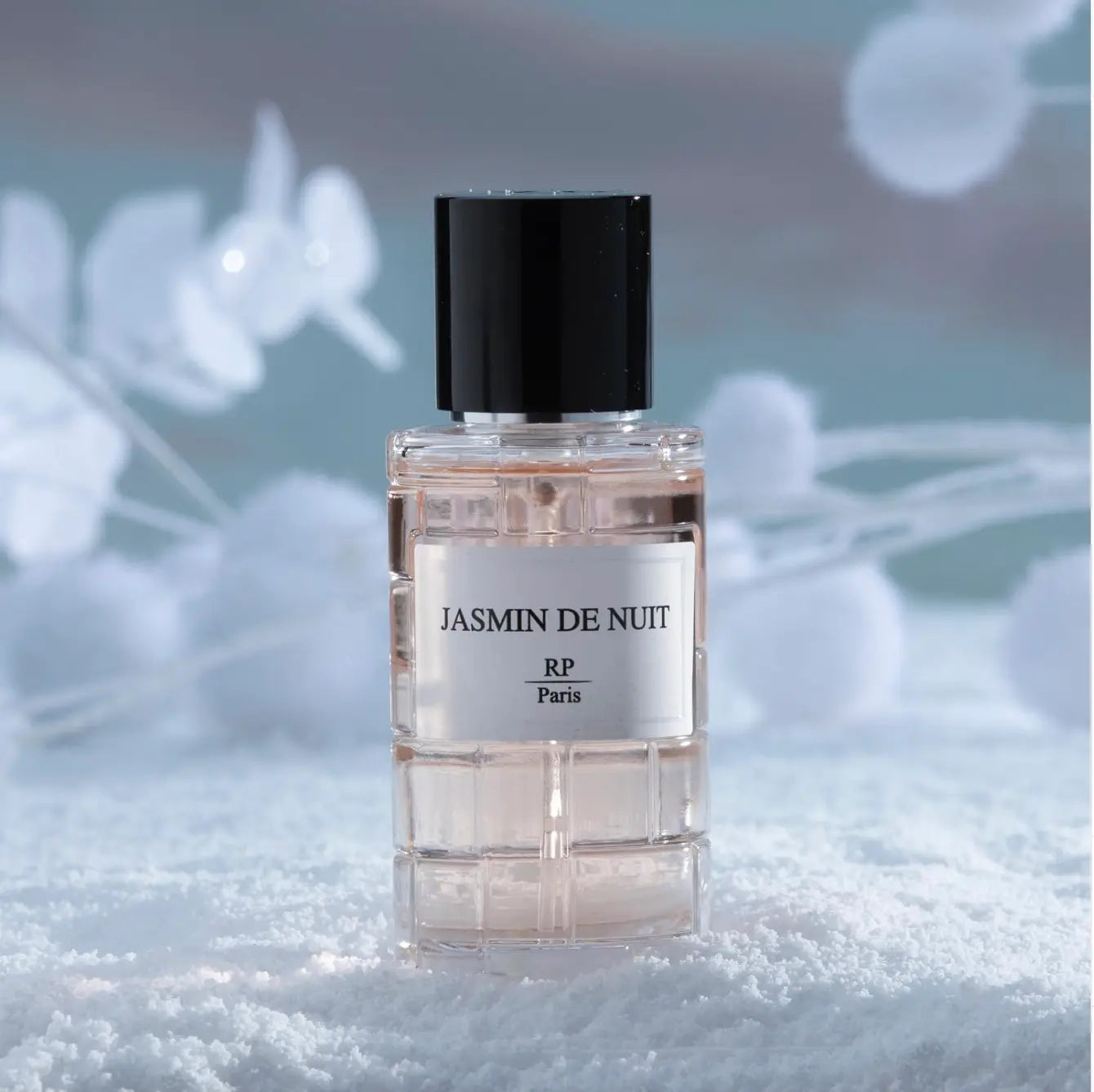 Parfum Jasmin de Nuit de RP Paris - Une fragrance unisexe inspirée de Jasmin des Anges de Dior. Découvrez ce parfum floral et envoûtant au Maroc sur Sentoria.ma, votre parfumerie en ligne pour des parfums unisexes uniques à Casablanca et dans tout le Maroc.