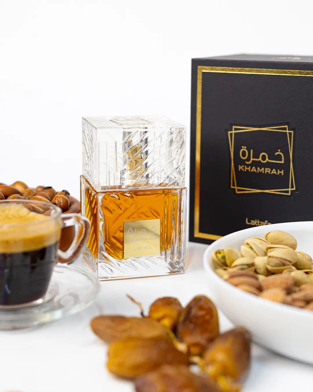 Parfum Khamrah de Lattafa Parfum - Une fragrance unisexe inspirée d'Angels' Share de Kilian. Explorez ce parfum gourmand et chaleureux au Maroc sur Sentoria.ma, votre parfumerie en ligne à Casablanca. Parfums unisexes exclusifs disponibles au Maroc.
