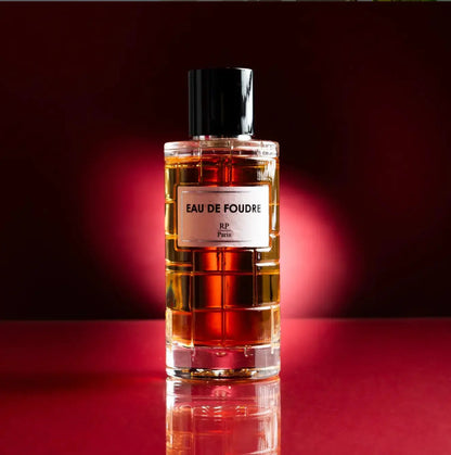 Parfum Eau de Foudre de RP Paris - Une fragrance pour homme inspirée de Bois d'Argent de Dior. Découvrez ce parfum élégant et sophistiqué au Maroc sur Sentoria.ma, votre parfumerie en ligne pour les meilleurs parfums pour hommes à Casablanca et dans tout le Maroc.