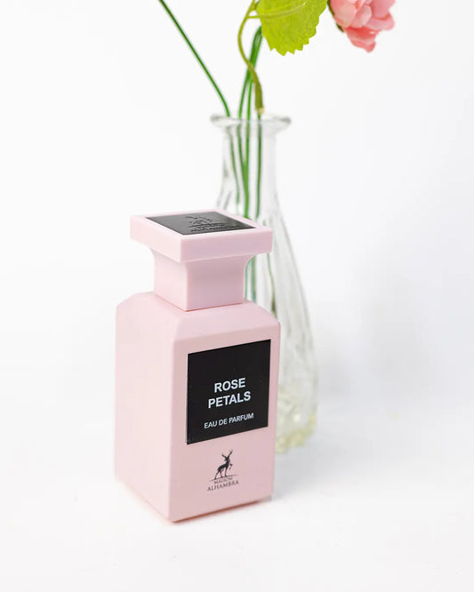 Parfum Rose Petals de Maison Alhambra - Une fragrance féminine inspirée de Rose Prick de Tom Ford. Découvrez ce parfum floral et audacieux au Maroc sur Sentoria.ma, votre parfumerie en ligne pour des parfums pour femmes à Casablanca et dans tout le Maroc.