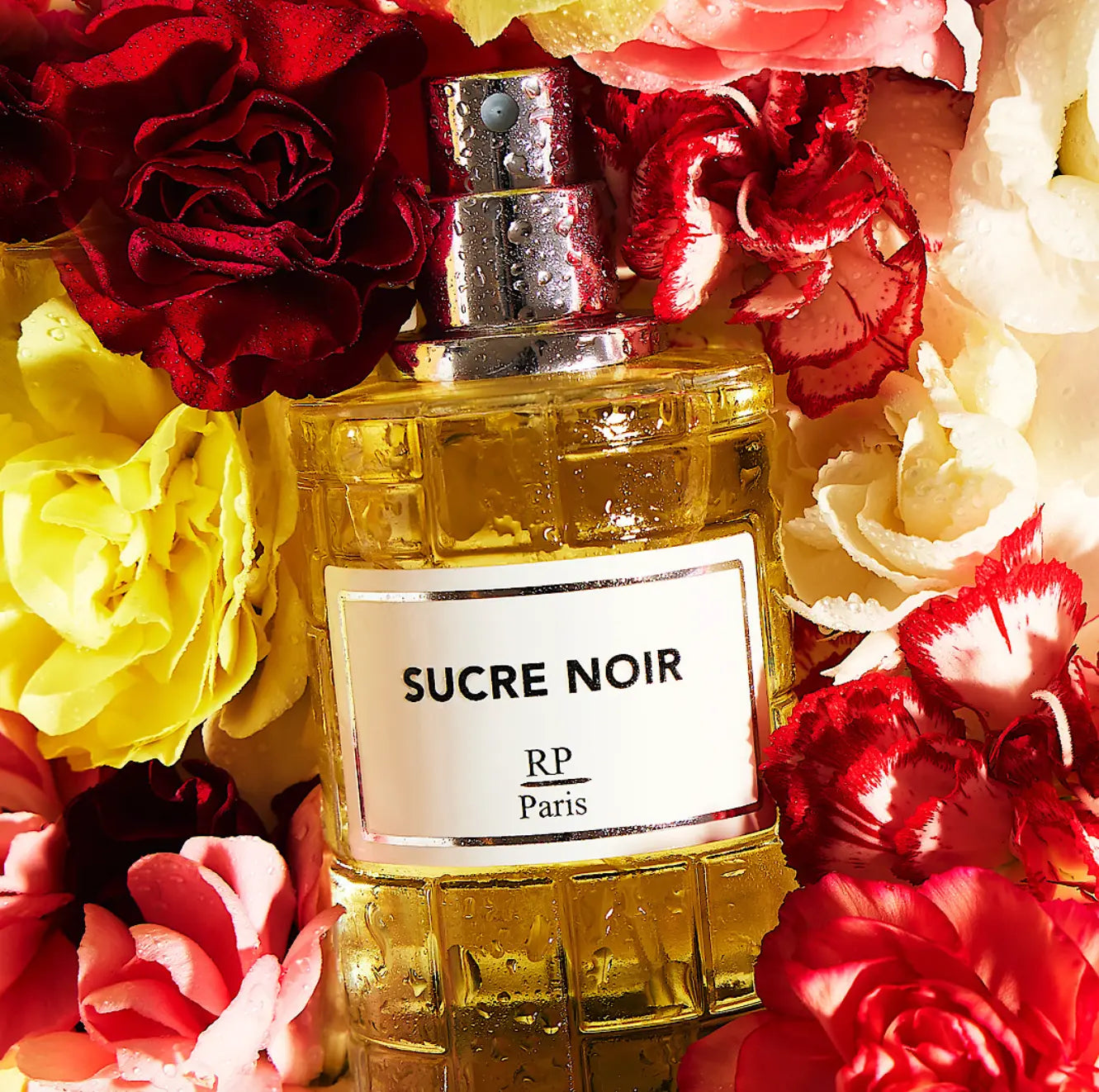 Parfum Sucre Noir de RP Paris - Une fragrance unisexe inspirée de Sucre Noir d'Arte Profumi. Explorez ce parfum gourmand et sophistiqué au Maroc sur Sentoria.ma, votre parfumerie en ligne à Casablanca. Parfums unisexes exclusifs disponibles au Maroc.