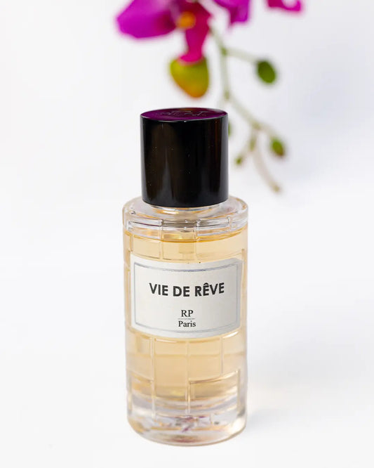 Parfum Vie de Rêve de RP Paris - Une fragrance féminine inspirée d'Attrape-Rêves de Louis Vuitton. Explorez ce parfum onirique et élégant au Maroc sur Sentoria.ma, votre parfumerie en ligne pour des parfums pour femmes à Casablanca et dans tout le Maroc.